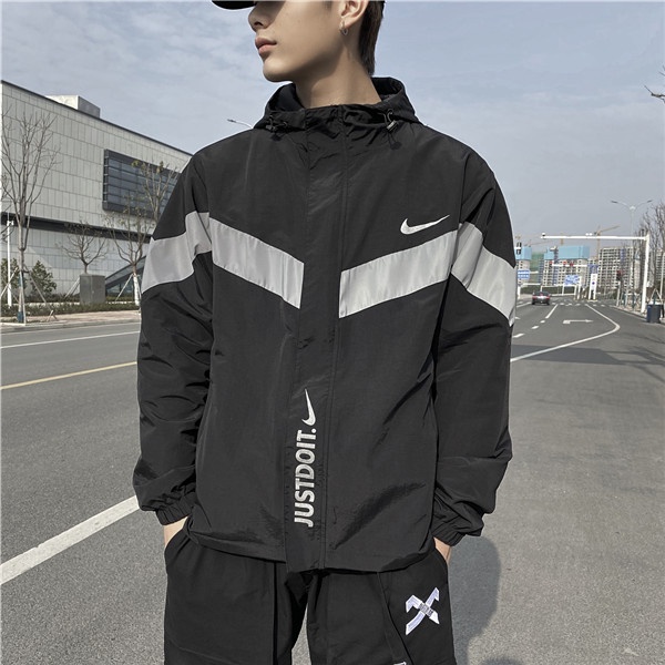 Áo Khoác Gió Nike Siêu Nhẹ Có Mũ Trùm Cá Tính Dành Cho Nam Và Nữ