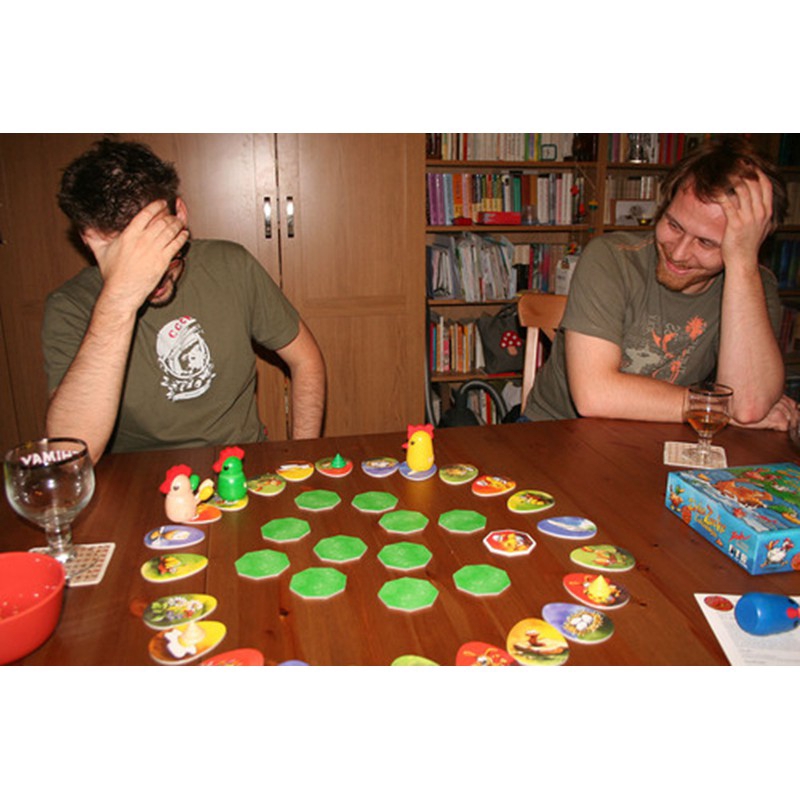 Chicken Cha Bộ Đồ Chơi Board Game Gà Đẻ Trứng Vui Nhộn 2-4 Người