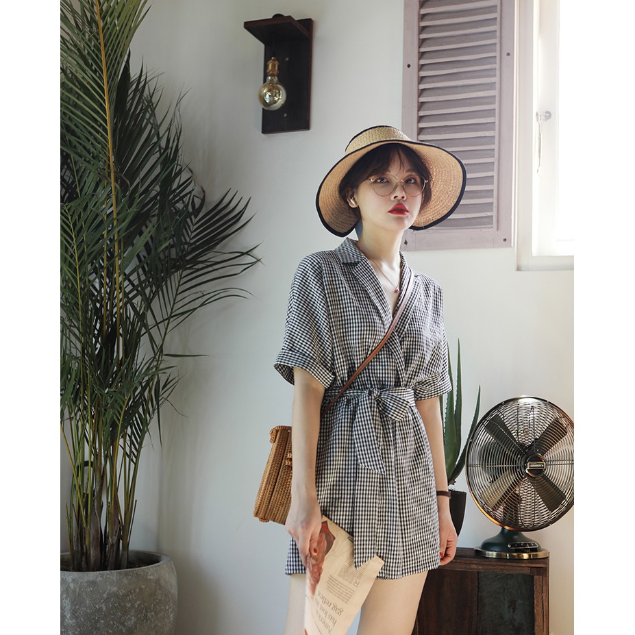 Bộ áo liền quần ngắn kẻ sọc ca rô ôm eo thời trang mùa hè | BigBuy360 - bigbuy360.vn