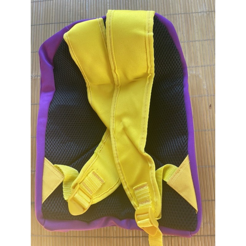 Balo đeo cho bé đi hoc