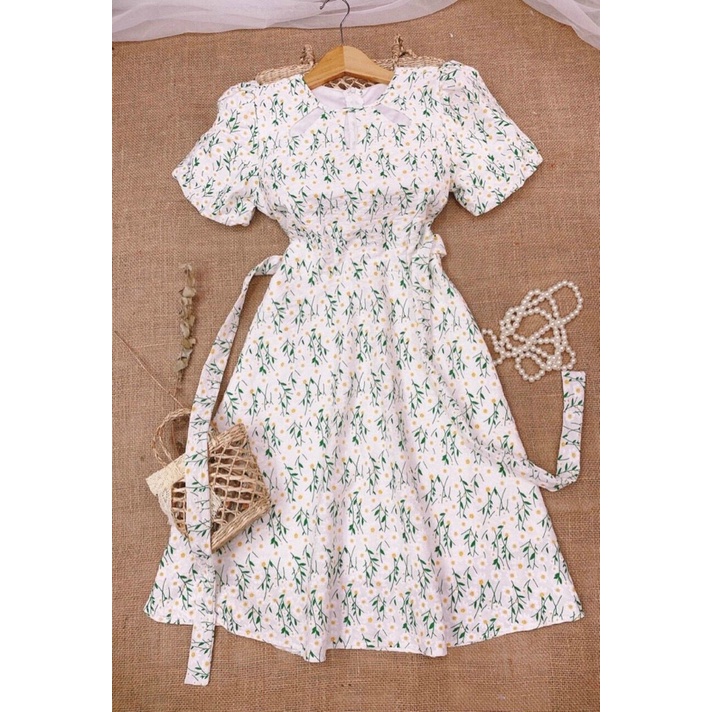 Đầm babydoll hoa nhí, Váy hoa nhí trắng dáng xòe Cao Cấp tay ngắn có dây cột eo, nữ tính quyến rũ - MiNhi Fashion