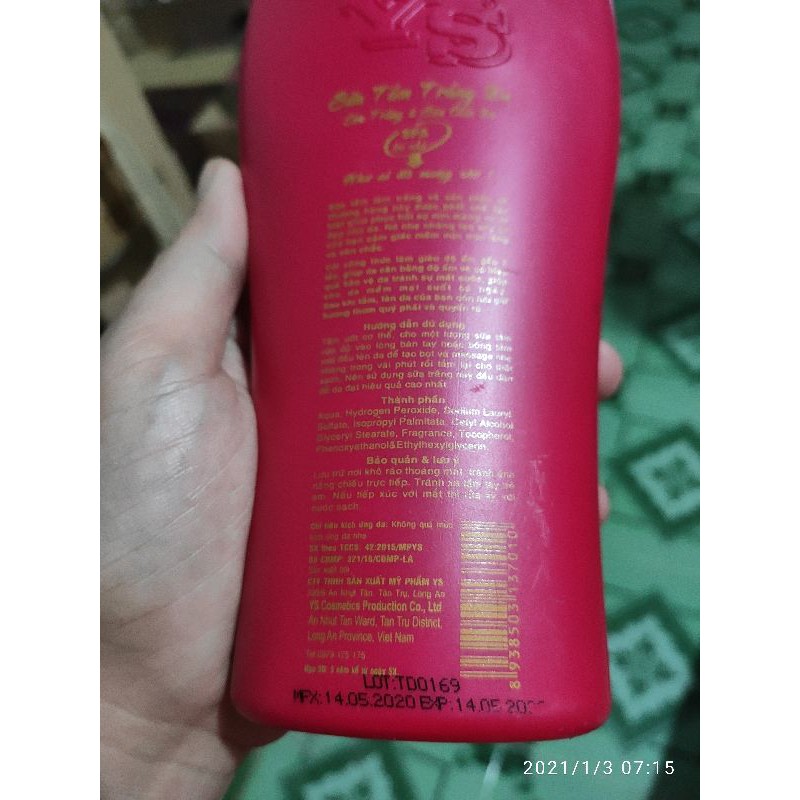 Sữa tắm YS làm trắng và săn chắc da 550ml
