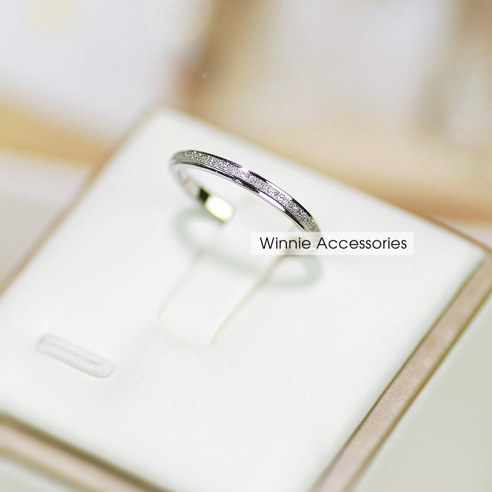 Nhẫn nữ titan matte bạc