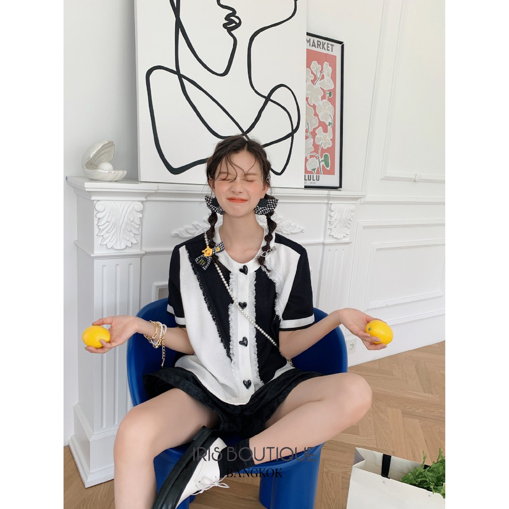 「Hàng sẵn」IRIS BOUTIQUE 22/SS IS151 heart button -Áo sơ mi