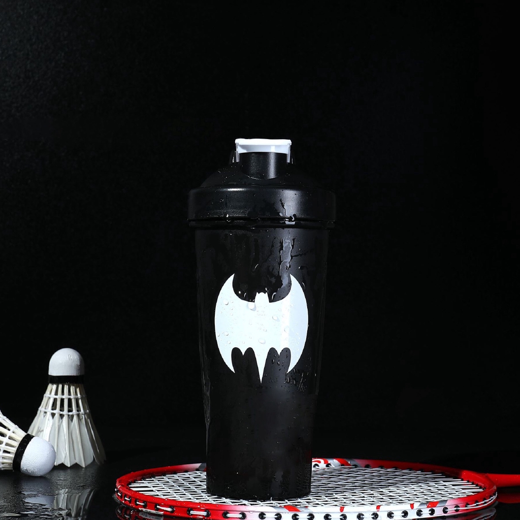 600ml Large Capacity Outdoor Bottle  Bottles Super Heroes Superman Batman Water Bottle Sports Kettle