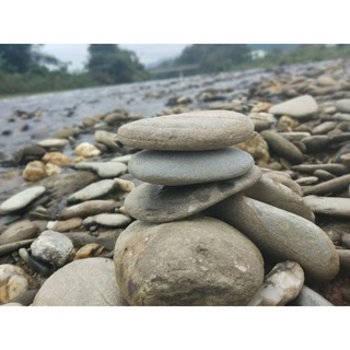 Đá kỳ tắm tẩy tế bào chết