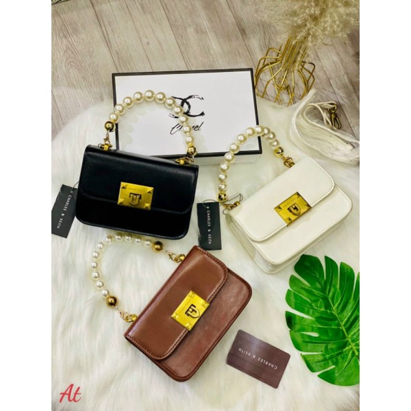 Túi xách nữa,túi đeo chéo charles and  Keith cao cấp,size 16cm