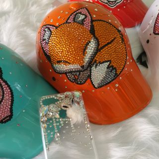 NÓN KẾT BẢO HIỂM ĐÍNH ĐÁ HỒ LY CAM