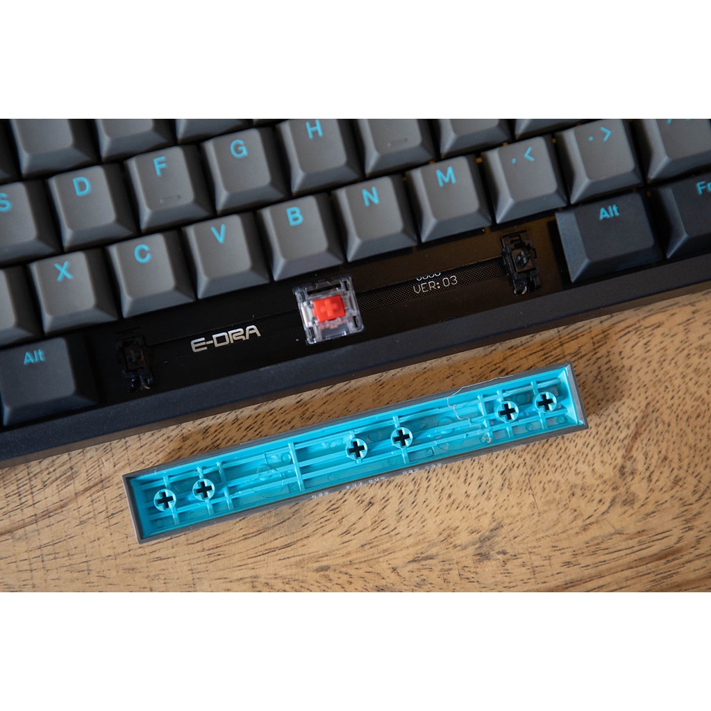 Bàn phím cơ E-DRA EK3104 Pro Gateron (Blue/Reb/Brown)