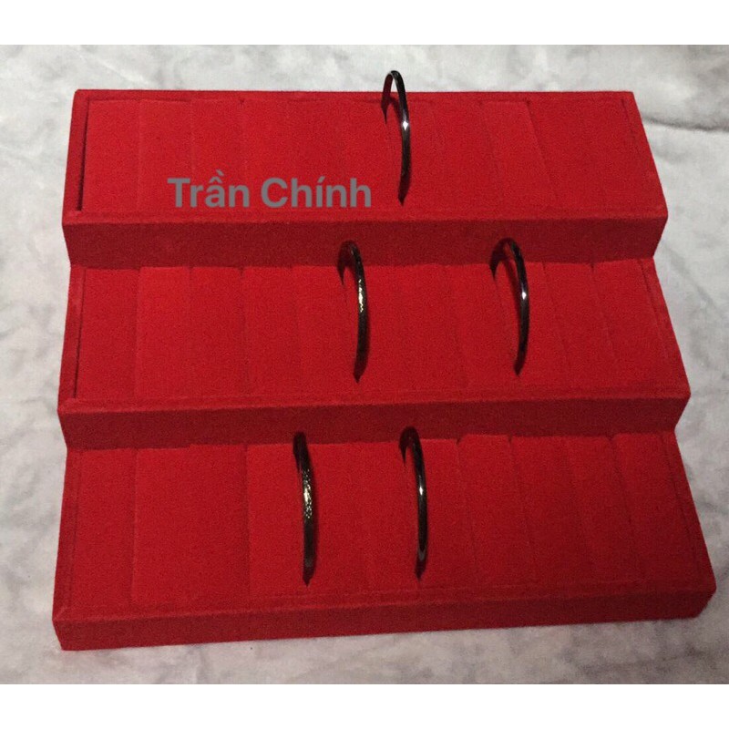 Khay nhung trưng bày vòng, nhẫn 3 tầng, 27,5 x 15cm, 3 màu: đỏ, đen, xám