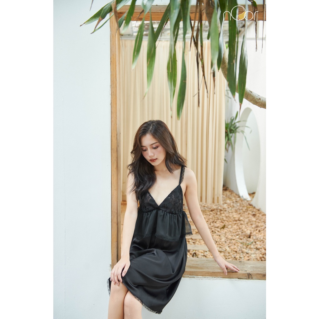 Váy Ngủ Lụa Hai Dây Cao Cấp Phối Ren Sexy Franc thương Hiệu nOor - NV512