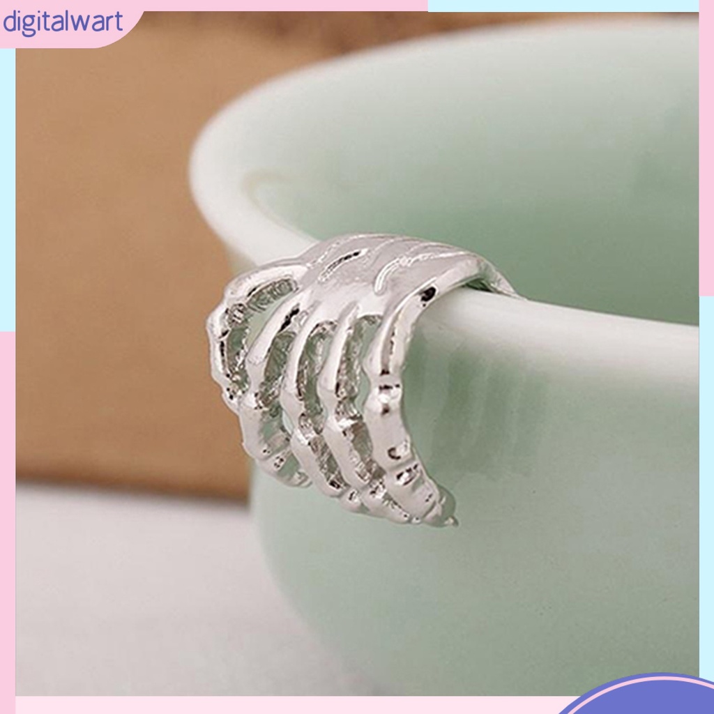 Khuyên vành tai đơn thiết kế hình bàn tay xương cá tính độc đáo dành cho nam và nữ