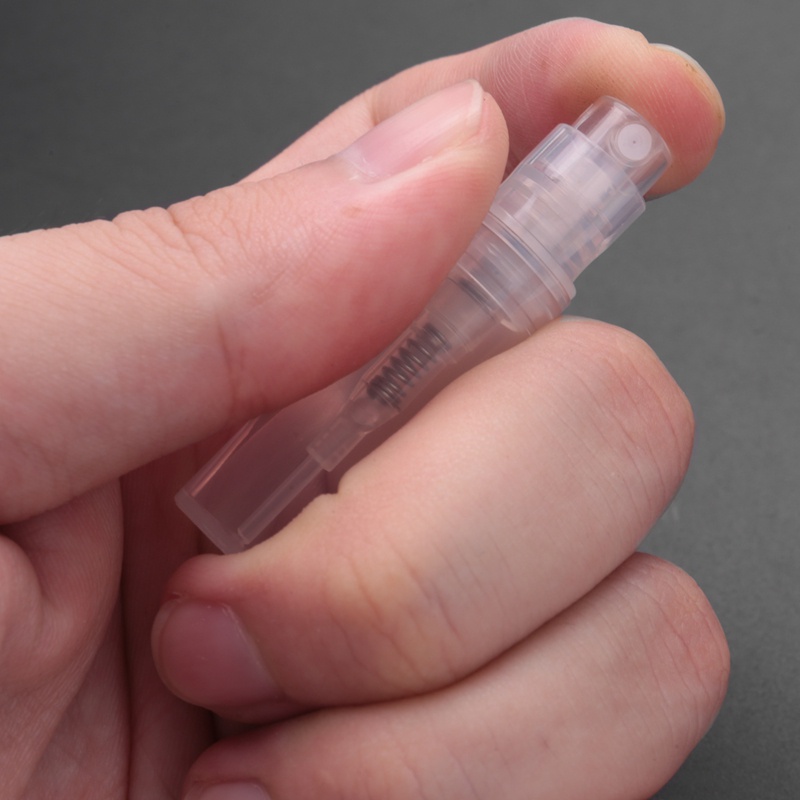 Chai Nhựa Rỗng Dạng Xịt 50 x 2ml Dùng Chiết Nước Hoa Khi Đi Du Lịch Mới