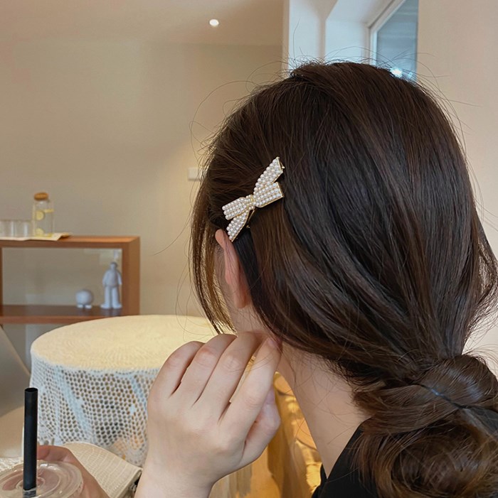Kẹp Tóc Hình Nơ Đính Ngọc Trai Phong Cách Hàn Quốc
