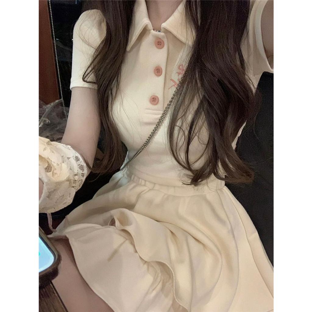 Set Áo Cổ polo + Chân Váy Ngắn Màu Hồng Đính Nơ Xinh Xắn Thời Trang