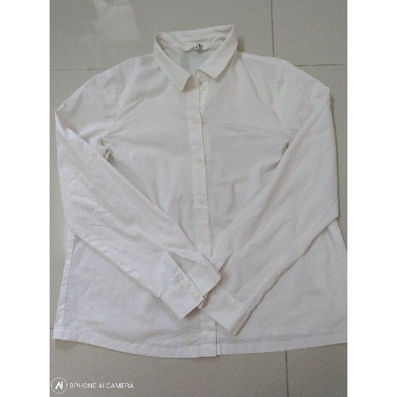 áo sơ mi trắng hiệu Mixxo,size S