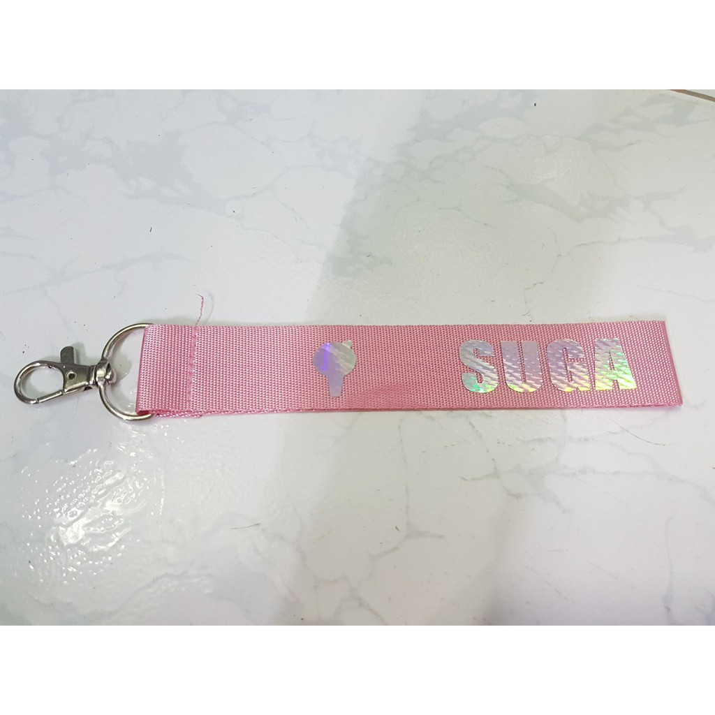 Nametag BTS hồng [Đơn 50k tặng kẹp tóc Hàn Quốc cực xinh]