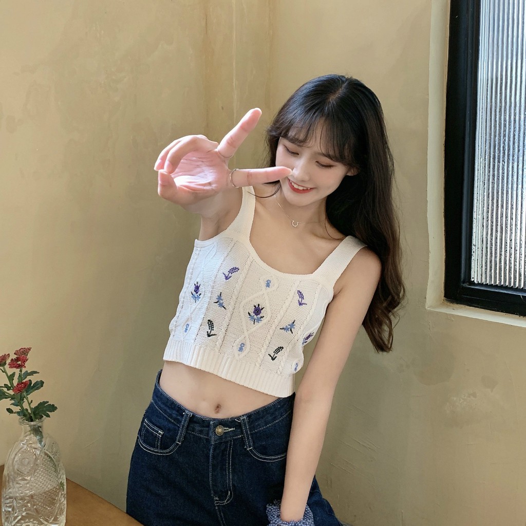 Áo croptop trắng hoa tím DA285