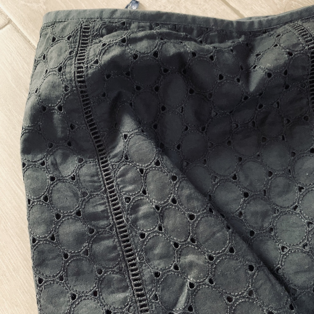 Chân váy xô ren hiệu ROPE