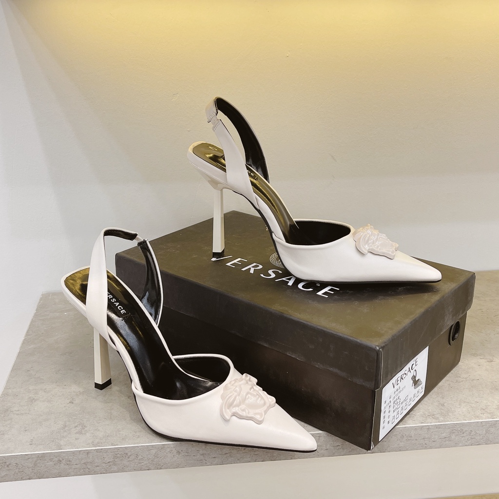 Giày cao gót  bản tag đồng hai màu đen trắng VIC fullbox túi giấy