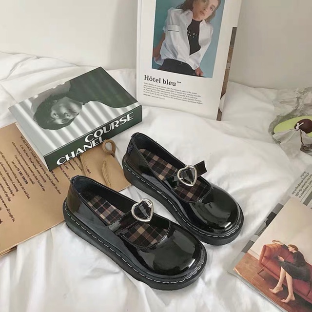 Giày xinh ulzzang khuy trái tim - hàng loại 1