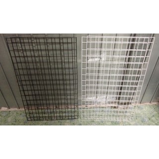 Lưới sắt 1mx1m sơn đen 1 chiếc và 10 tay cài
