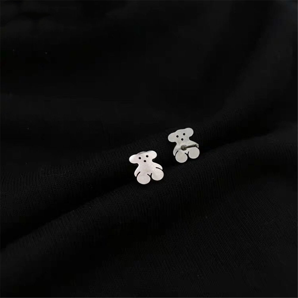 Khuyên tai hình gấu con dễ thương đáng yêu xinh xắn