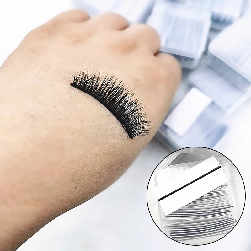 Hộp 50 Miếng Dán Lông Mi Giả Tự Dính Không Cần Keo Tiện Lợi