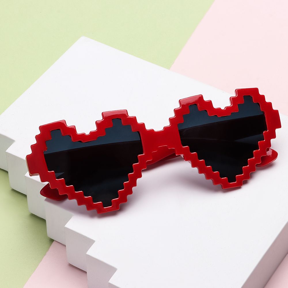 Kính mát hình trái tim nhiều màu thời trang