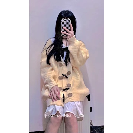 Áo khoác len cardigan màu kem khuy sừng dáng rộng kiểu dáng basic thời trang nam