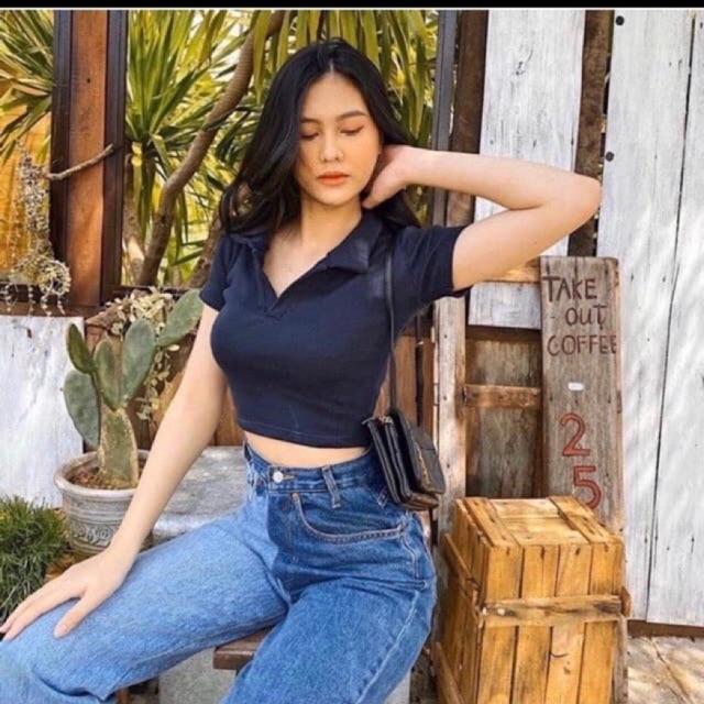 ÁO THUN CROPTOP CỔ BẺ