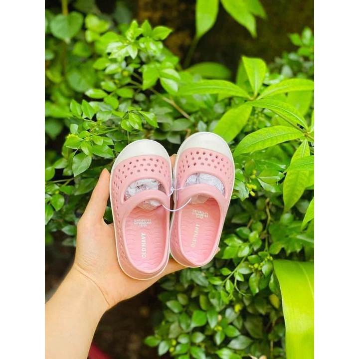 Giày siêu nhẹ cho bé gái săn sale chính hãng US Size 5 đến 11