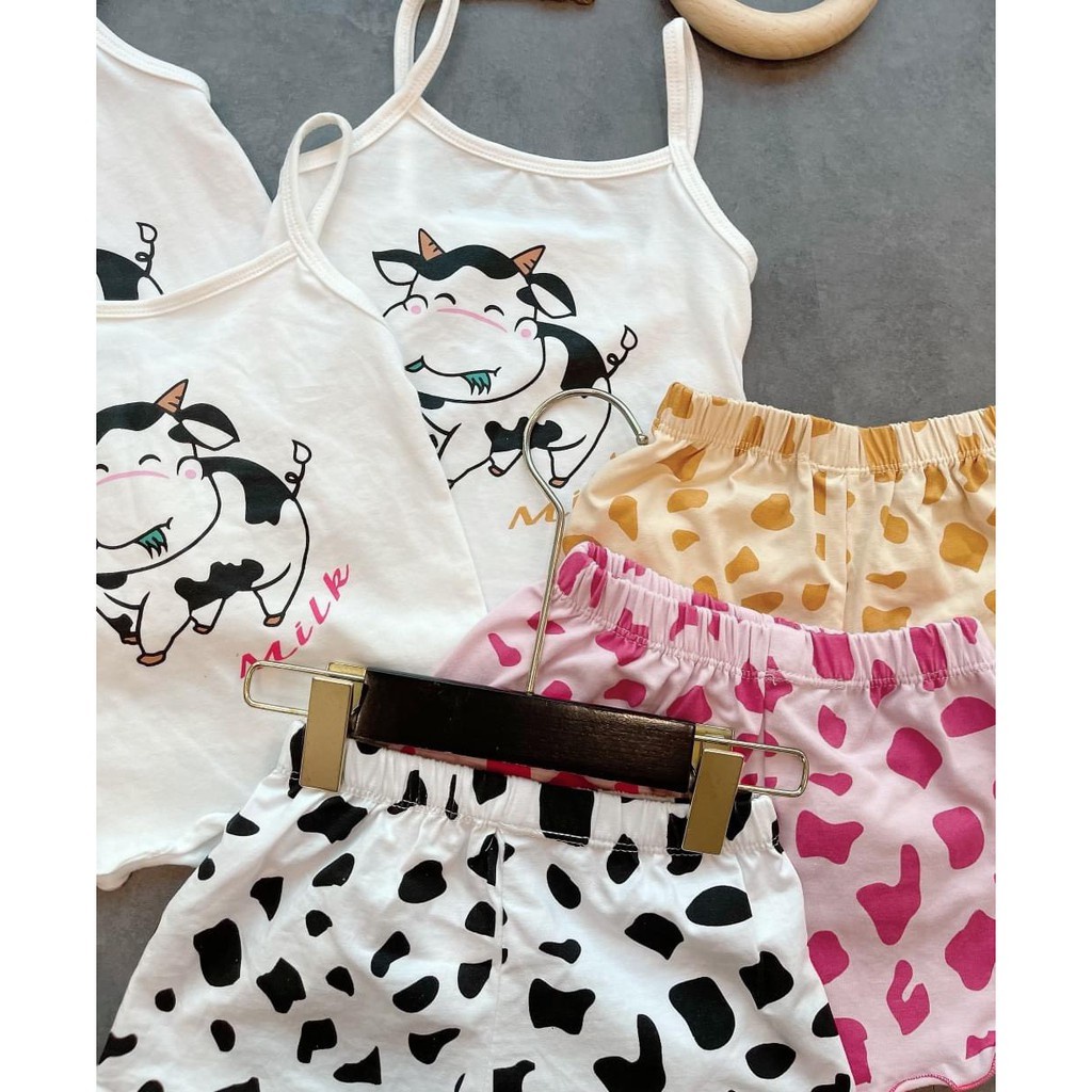 Đồ bộ bé gái quần áo 2 dây hình bò sữa Đồ bộ cho bé gái xinh xắn