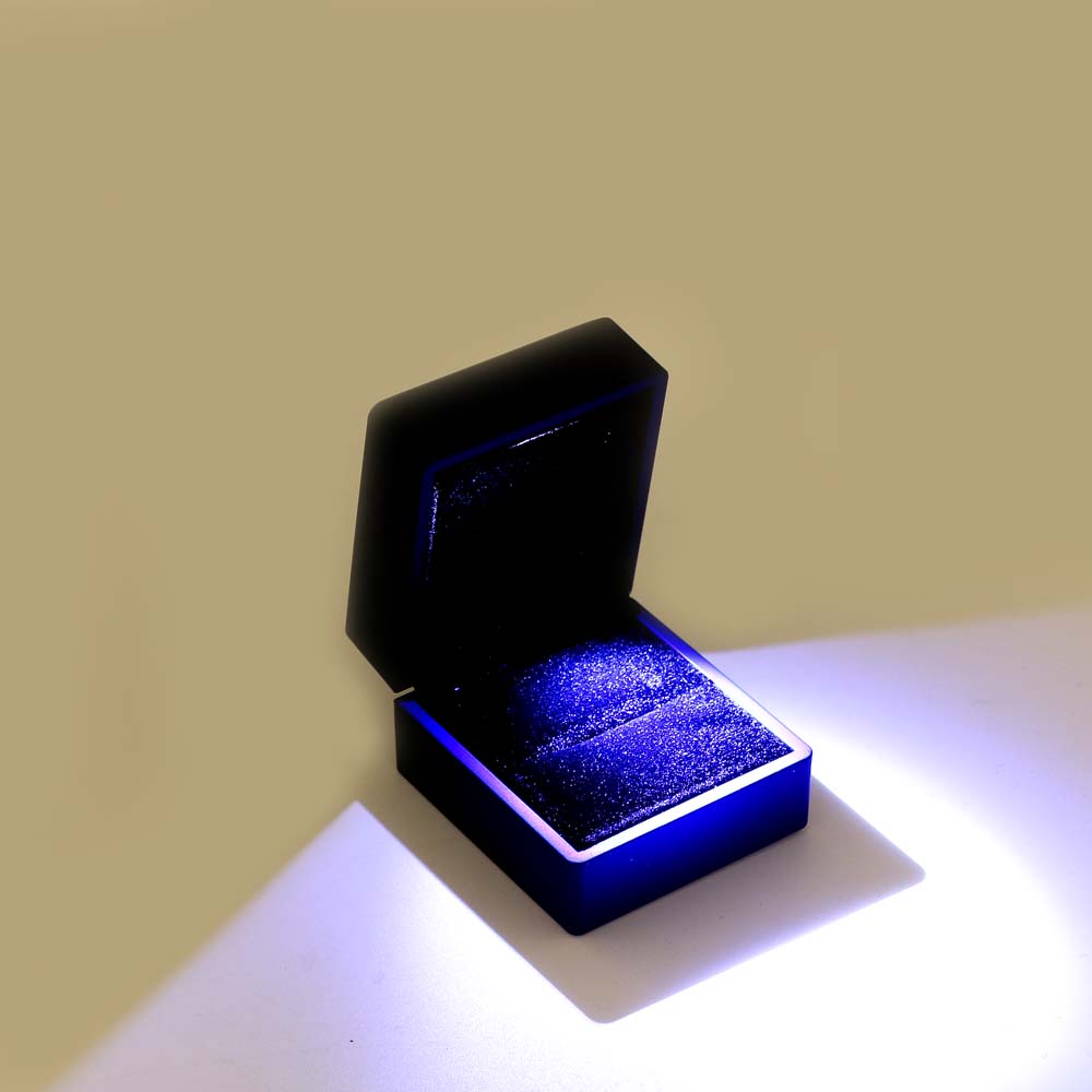 Hộp đựng trang sức có đèn LED sáng tạo tiện dụng