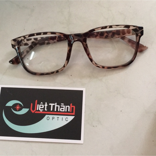 Kính trắng ko độ đẹp kính giả cận