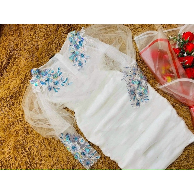 Đầm body kết cườm tay dài phồng bo cổ tay kết ngọc và hoa ren nổi TRIPBLE T DRESS - size M/L - MS121Y