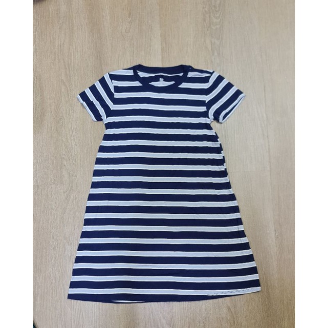 Váy bé gái xuất dư