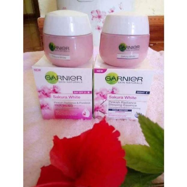 Combo Kem Dưỡng Trắng Da Garnier Sakura White . ,
