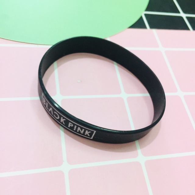 Vòng tay cao su BLACkPINk | BigBuy360 - bigbuy360.vn