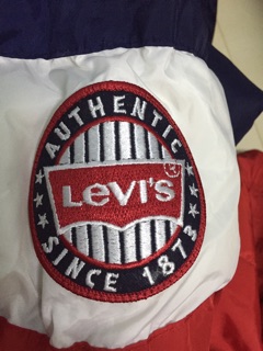 Áo Phao xuất xịn Levis