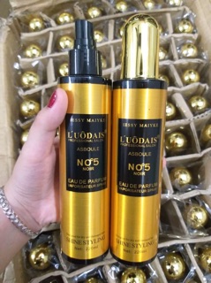 Xịt dưỡng tóc