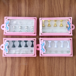 Đế làm nail hình quân cờ