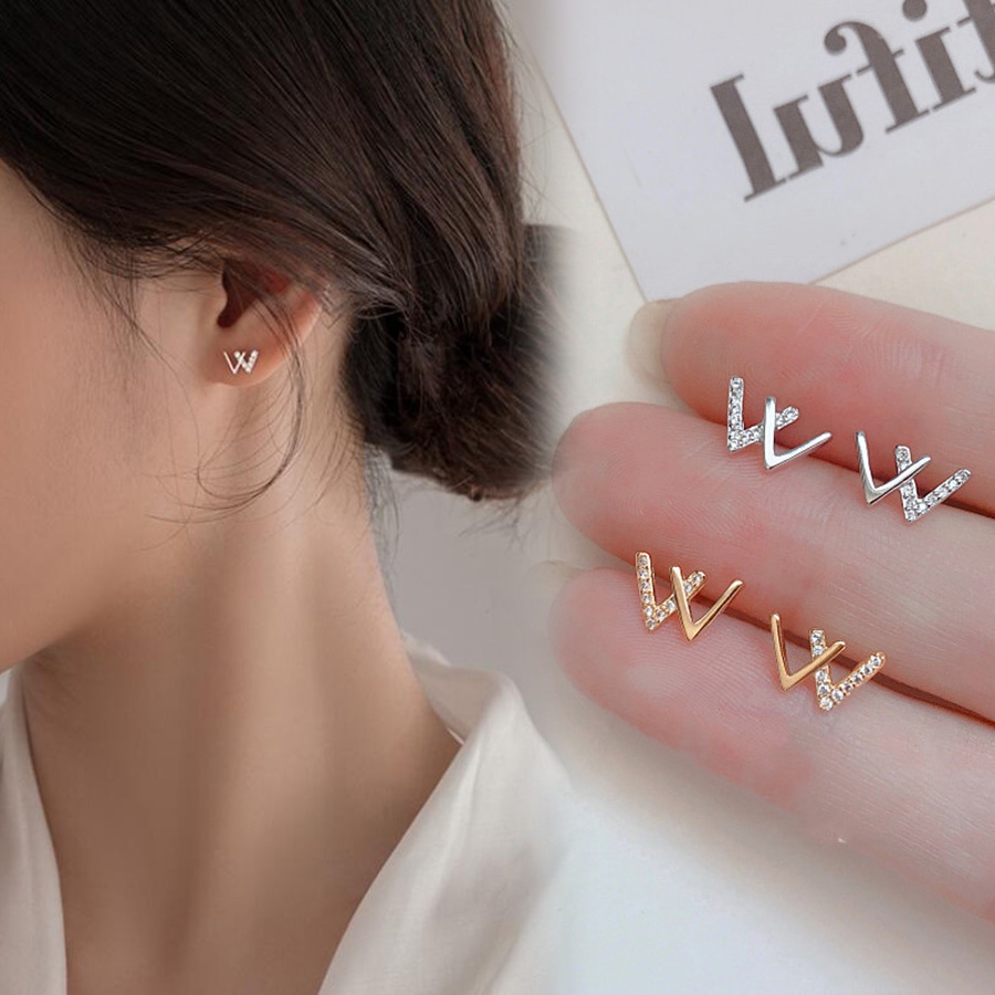 Đôi khuyên tai dạng xỏ mạ vàng/ mạ bạc S925 mặt hình chữ W đính đá thời trang dành cho nữ