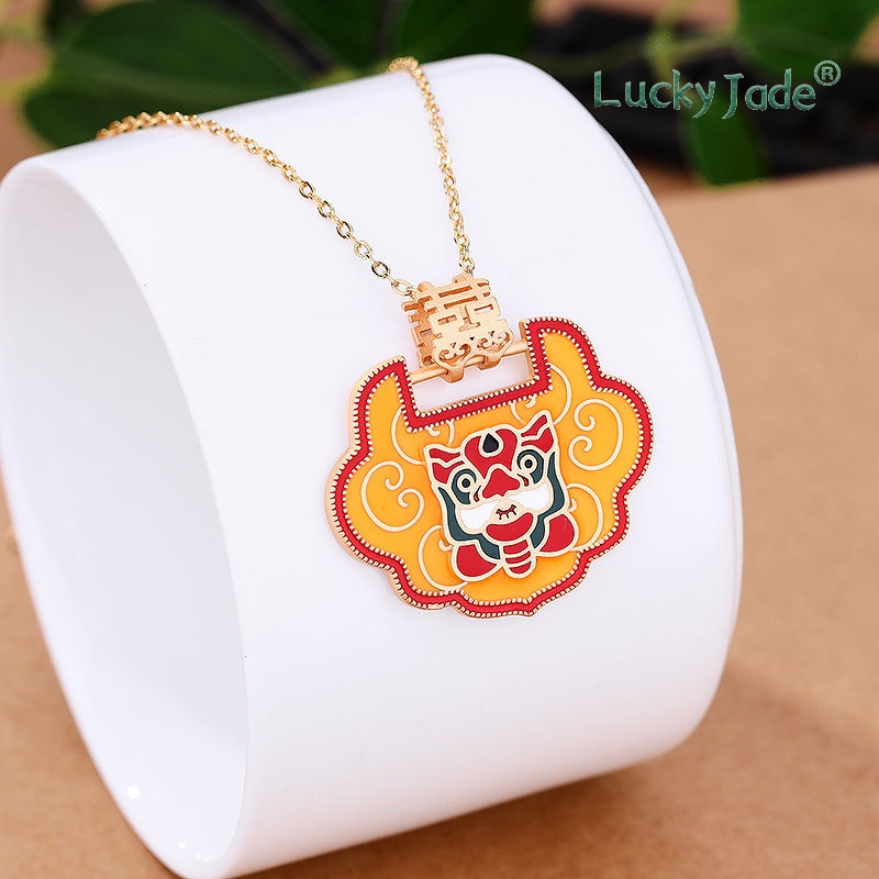 Vòng cổ Mạ Vàng 18K Đính Đá Ngọc Bích Trắng Và Đỏ