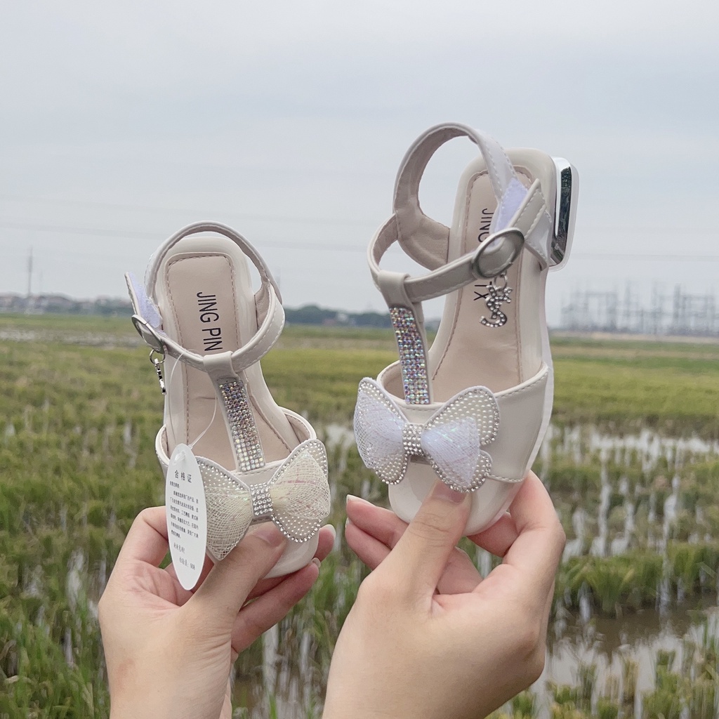 Sandal cho bé gái- dép cho né gái có gót thấp babyshark mã 8101