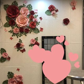 Set 20 hoa giấy backdrop( kéo sang )