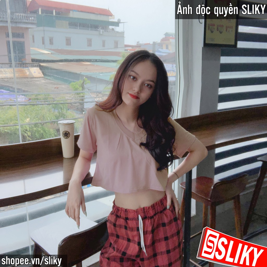 Áo croptop form rộng cổ tim - SIKY | BigBuy360 - bigbuy360.vn