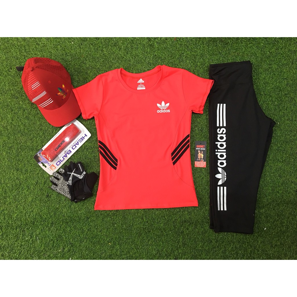 Bộ đồ tập nữ adidas, quần lửng