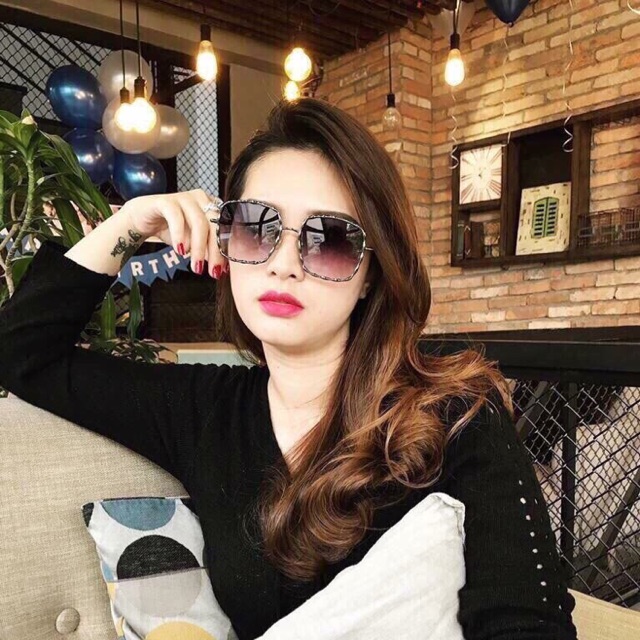 Kính mắt nữ