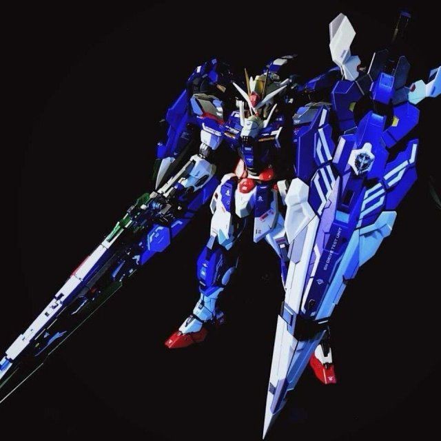 ☃✴Ưu đãi đặc biệt Taipan Tall Gundam Mô hình HG Seven Swords 00r Strike Freedom Destiny Unicorn Lắp ráp Chơi
